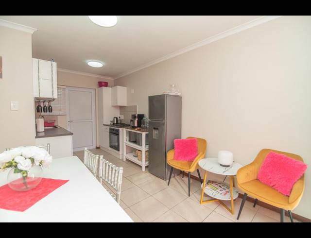 2 BEDROOM TOWNHOUSE FOR SALE IN FAIRVIEW